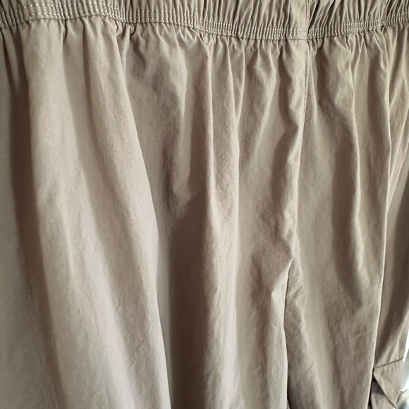 New Balance Women's Taupe Cargo Jogger Pants - Picture 3 of 3